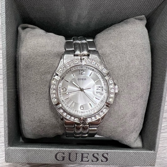 GUESS watch - Picture 1 of 2